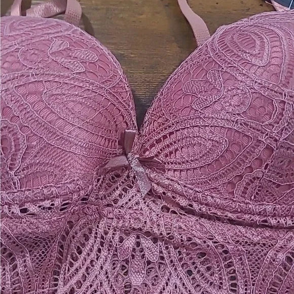 NWT Fredricks of Hollywood pink/dusty rose floral Finley lace bralette - Picture 3 of 10
